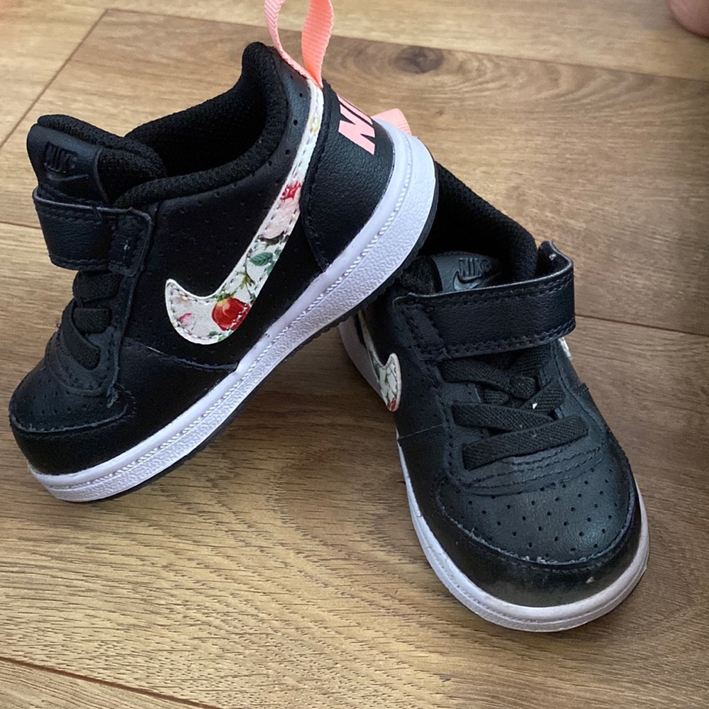 Toddler girl NIKE shoes